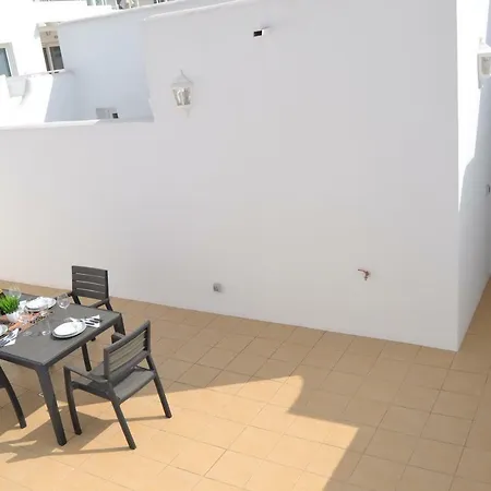 Flower Deluxe Apartment