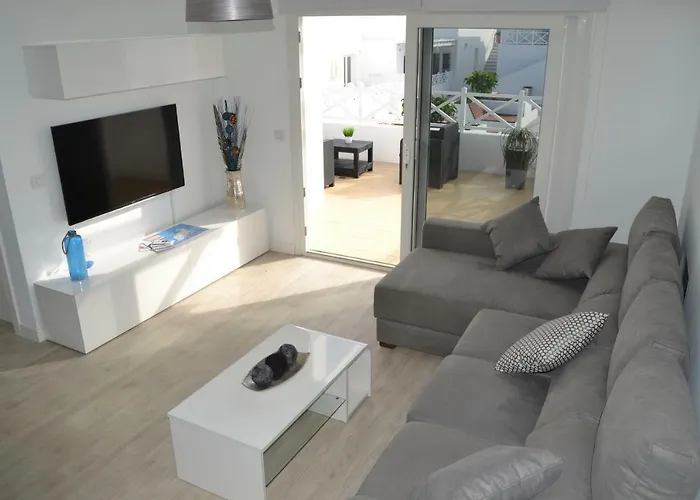 Flower Deluxe Playa Honda (Lanzarote)